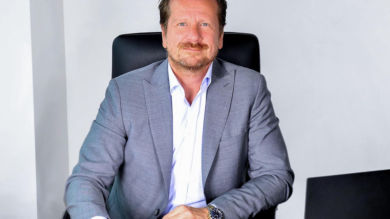 TD SYNNEX'İN ORACLE'IN İŞ ORTAKLARINA EĞİTİM VERECEĞİ İŞ ORTAĞI MÜKEMMELİYET MERKEZİ FİZİKSEL OLARAK AÇILDI