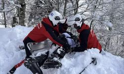 Kartepe'de JAK Timinden Karda Nefes Kesen Tatbikat