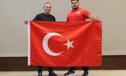 Özel Sporcu Muhammet Atıcı’dan Yeni Türkiye Rekoru