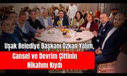 Uşak Belediye Başkanı Özkan Yalım, Cansel ve Devrim Çiftinin Nikahını Kıydı
