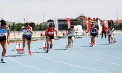 Galatasaray ve Ata Yahşi Spor Kulüpleri Lider