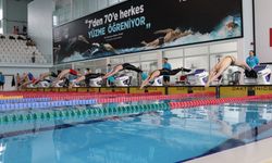 Indoor Paletli Yüzme Türkiye Şampiyonasında 8 Türkiye Rekoru Kırıldı