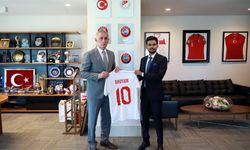Bangladeş Gençlik ve Spor Bakanı'ndan TFF Başkanı Hacıosmanoğlu'na Ziyaret