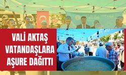 Vali Aktaş Vatandaşlara Aşure Dağıttı