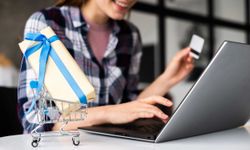 İŞTE MAĞAZADAKİ MÜŞTERİYİ ONLINE’A ÇEKMENİN İPUÇLARI