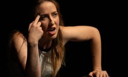 Tek Kişilik Oyun, İskoçya Edinburgh Fringe Festivali'ndeydi