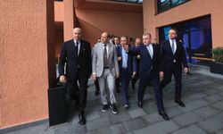 Bakan Bak ve Suriyeli Mevkidaşı Basketbol Merkezinde
