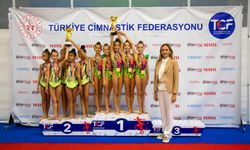 Minik Cimnastikçilerden Büyüleyen Performans!