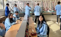 Meslek Liseliler Kodlama Robotu Üretti