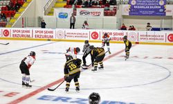 Üniversiteler Erzurum’da Buz Hokeyinde Kıyasıya Yarışıyor