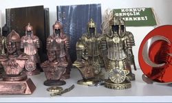 Minik Eller Alparslan’ın Zırhını Şekillendiriyor