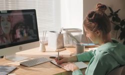 Sosyal Medyada Yasak Çözüm mü, Başka Yol mu?