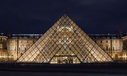 Louvre’da 10 Milyon Euroluk Sahte Bilet Vurgunu