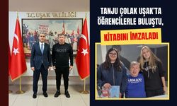 Tanju Çolak Uşak’ta Öğrencilerle Buluştu, Kitabını İmzaladı