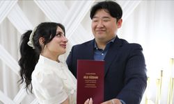 Güney Koreli Jang Bingöllü Cansel’e “Evet” Dedi