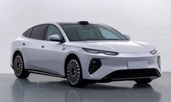 BYD Seal 08: 1000 Km Menzilli Elektrikli Sedan Geliyor