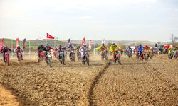 Motokrosun Yıldızları Hayrabolu’da Start Alıyor