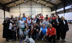 Parkede Değil Kalplerde Kazanan Dostluk Oldu