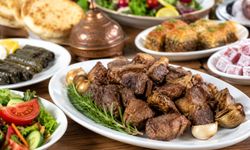 Kurban Bayramı Sofralarında Bu Hatalara Dikkat: Uzmandan Et ve Tatlı Uyarısı