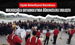 Uşak Belediyesi Bandosu Malkoçoğlu Ortaokulu’nda Öğrencilerle Buluştu