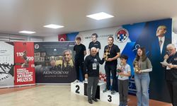 Akın Gökyay Anısına Düzenlenen Satranç Turnuvası Sona Erdi