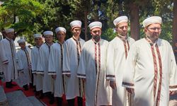 GÖRDES'TE TARİHİ GÜN: İLK KEZ 10 HAFIZ İÇİN İCAZET MERASİMİ DÜZENLENDİ
