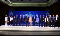 Bakan Göktaş'tan Dijital Dünya Mesajı: "Çocuklarımızı Algoritmaların İnsafına Bırakamayız"
