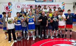 Fenerbahçeli Boksörlerden İstanbul Şampiyonası'nda Madalya Yağmuru