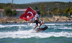 İzeltaş Dünya Motosurf Şampiyonası Çeşme'de Nefes Kesti