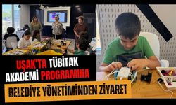 Uşak’ta TÜBİTAK Akademi Programına Belediye Yönetiminden Ziyaret