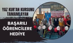 Yaz Kur’an Kursunu Tamamlayan Başarılı Öğrencilere Hediye