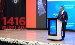 Bakan Tekin’den Yurt Dışına Gidecek Bursiyerlere Mesaj, Türkiye Cumhuriyeti Elçisi Olarak Gönderiyoruz