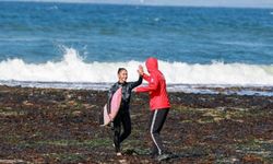 Türkiye 8 Milli Sporcuyla Avrupa Şampiyonası’nda, İrlanda’da Dalga Sörfü Mücadelesi