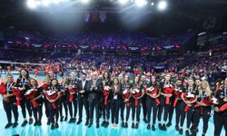 Namağlup Şampiyon Kadın Milli Takımımıza İstanbul’da Özel Tören
