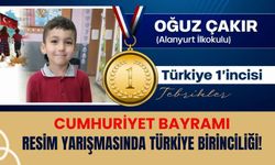 Uşaklı Oğuz Çakır’dan Cumhuriyet Bayramı Resim Yarışmasında Türkiye Birinciliği!
