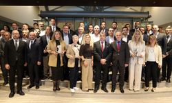 Ege'de İhracatın Yıldızları Belli Oldu! 20 Firmaya Ödül Verildi