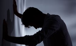 Erkeklerde Depresyon Her Zaman Üzüntüyle Ortaya Çıkmıyor, Bu Belirtilere Dikkat!
