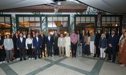 Filenin Sultanları'na 1 Milyon Euro Destek! Koç Holding'den Türk Voleyboluna Büyük Katkı