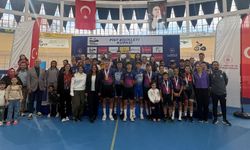 Konya’da 124 Genç Bisikletçi Piste Çıktı: 14 Madalyayla Zirveye Yerleştiler