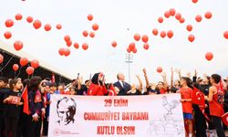 Denizli’de Cumhuriyet İçin Koştular! Merkezefendi’de Madalya Heyecanı