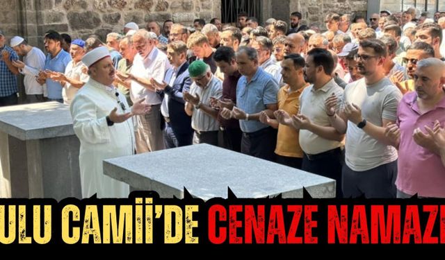 Ulu Camii’de Cenaze Namazı