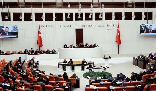 Bakan Kacır, Uşak ve İlçelerdeki OSB’lerde Yatırımları Değerlendirdi