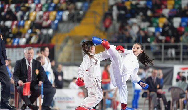 34. ULUSLARARASI BOĞAZİÇİ KARATE TURNUVASI TAMAMLANDI