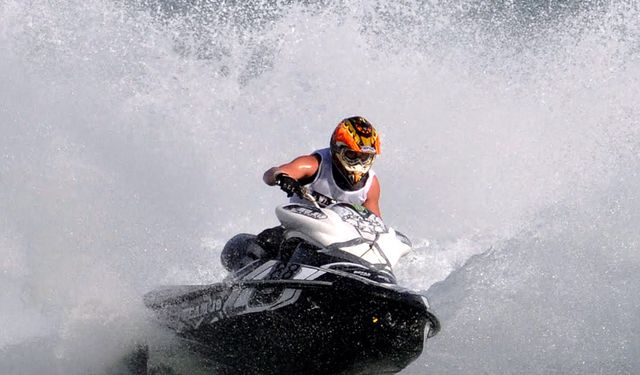 Su Jeti, Flyboard ve Motosurf Yarışları Başlıyor
