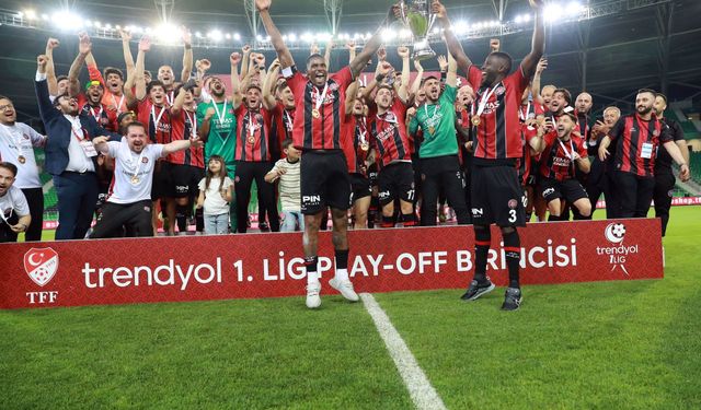 Trendyol Süper Lig'e Yükselen Solwie Energy Fatih Karagümrük, Kupasını Aldı