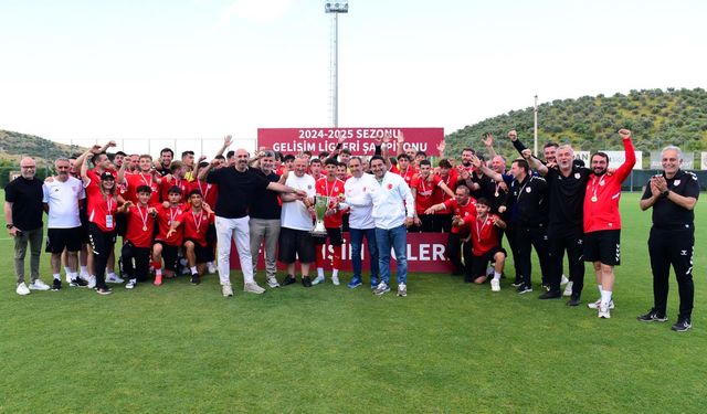U17 Bölgesel Gelişim Ligi'nde Pendikspor Şampiyon