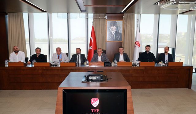 TFF Başkanı Hacıosmanoğlu, TFF 2. Lig Kulüp Başkanları ile Bir Araya Geldi