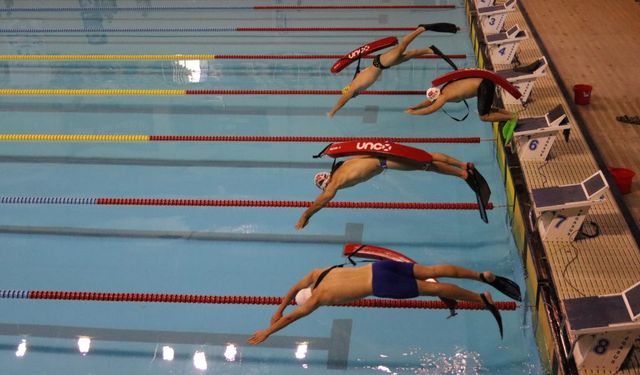 Spor Tarihimizdeki İlk Cankurtarma Sportif Havuz Türkiye Şampiyonlarına Madalya
