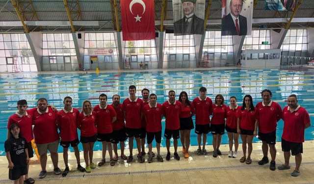 Otizm ve Mental Özel Sporcular Yüzme Milli Takımı Kampa Girdi