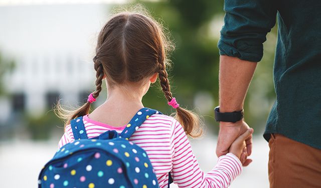 Okulun İlk Gününde Çocuğunuza Böyle Destek Olun